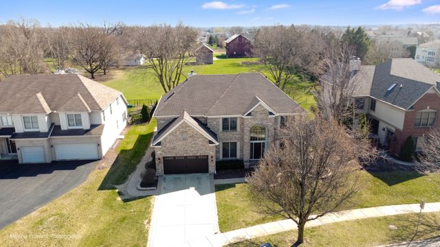 24833 Winterberry Lane, Plainfield, IL 60585