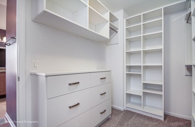 24833 Winterberry Lane, Plainfield, IL 60585