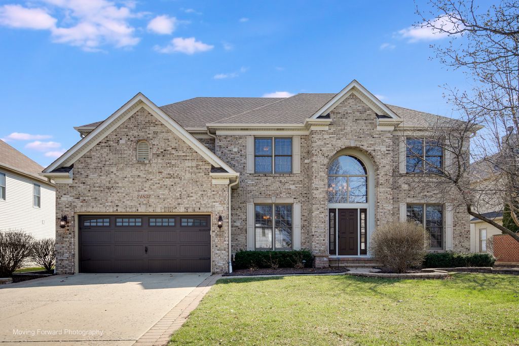 24833 Winterberry Lane, Plainfield, IL 60585