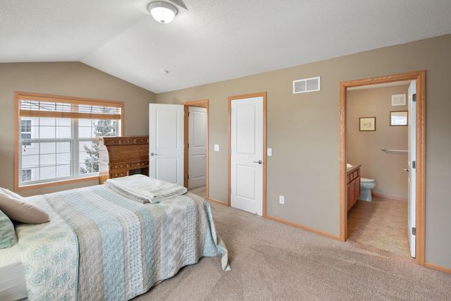 15152 French Drive N D, Hugo, MN 55038