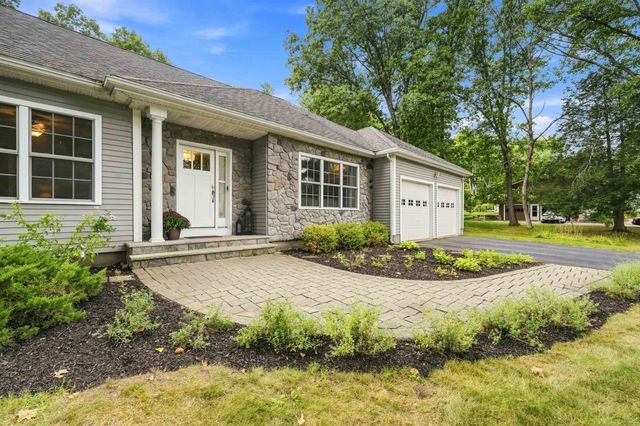 8 Rolling Ridge Road, Windham, NH 03037