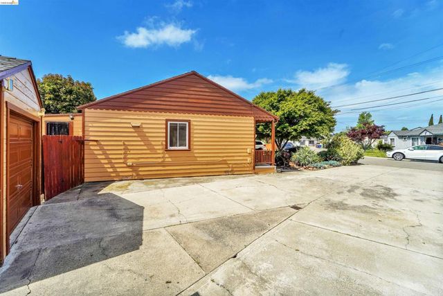 16366 Emery Ct, San Lorenzo, CA 94580