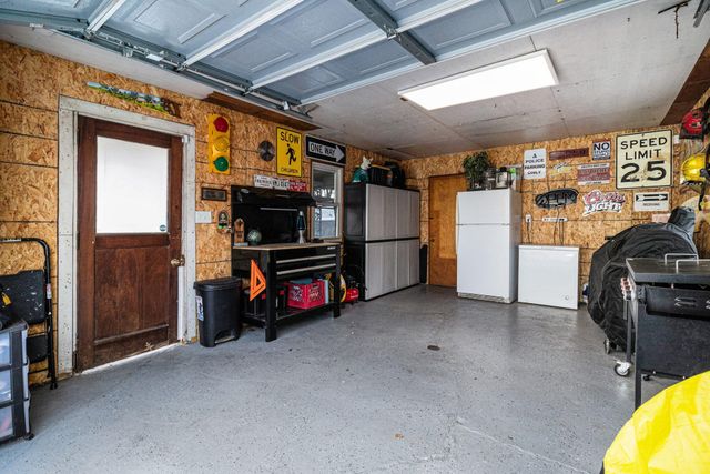 957 Woodville Avenue, Monroe, MI 48161