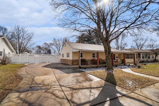 957 Woodville Avenue, Monroe, MI 48161