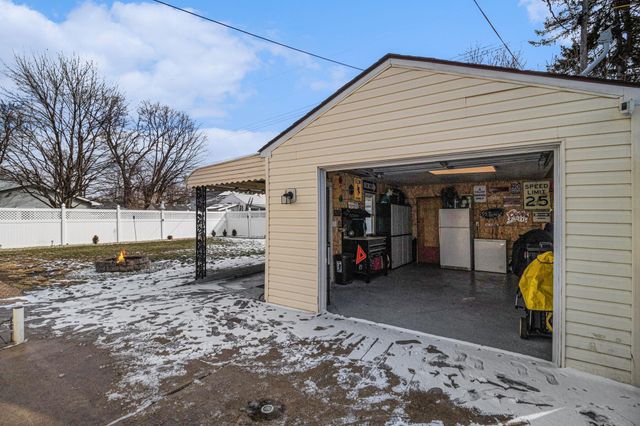 957 Woodville Avenue, Monroe, MI 48161