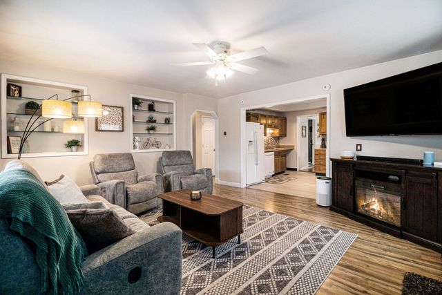 957 Woodville Avenue, Monroe, MI 48161