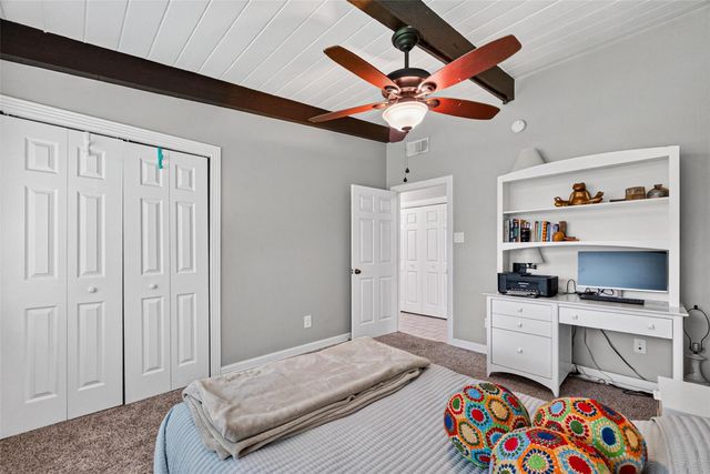 182 N Burnett Drive, Baytown, TX 77520