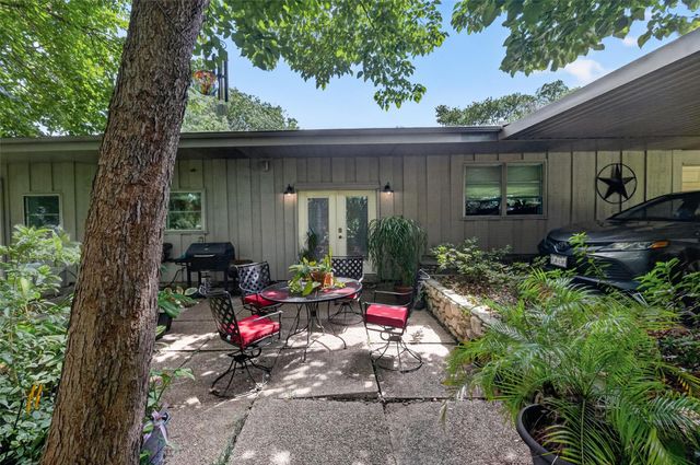 182 N Burnett Drive, Baytown, TX 77520