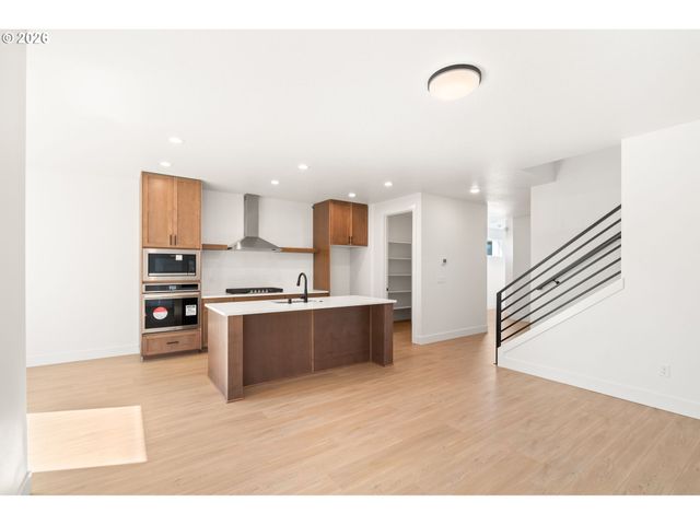 837 Nw 175TH Way, Ridgefield, WA 98642