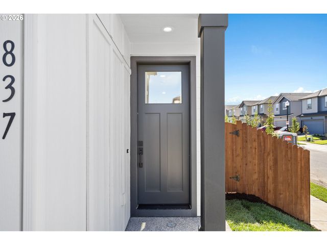 837 Nw 175TH Way, Ridgefield, WA 98642