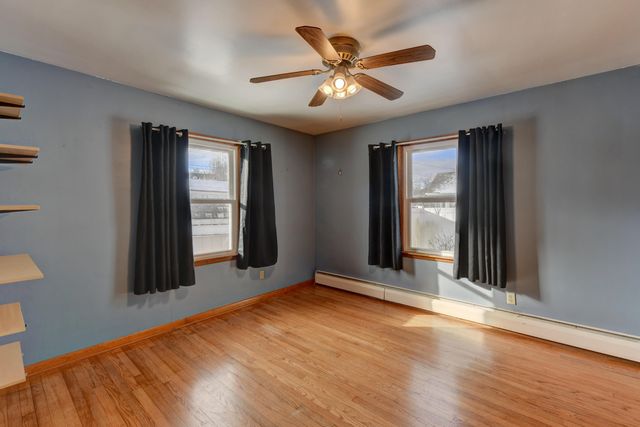 9046 Kleinman Road, Highland, IN 46322