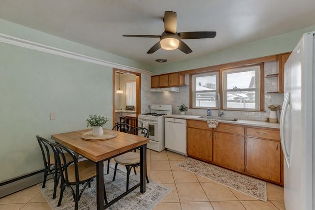 9046 Kleinman Road, Highland, IN 46322