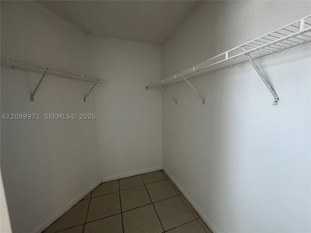 888 NE 132nd St 205, North Miami, FL 33161