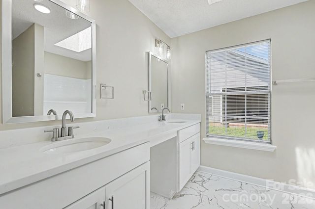 7518 Prindle Lake Drive, Charlotte, NC 28227