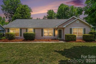 7518 Prindle Lake Drive, Charlotte, NC 28227