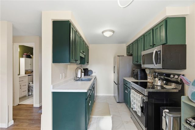 295 Watertree Drive, Dewitt, NY 13057