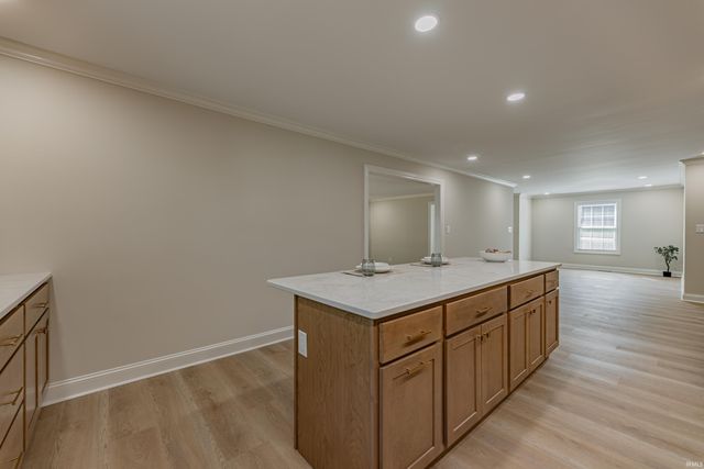 8422 Lancaster Drive, Newburgh, IN 47630