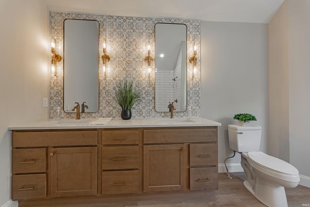 8422 Lancaster Drive, Newburgh, IN 47630