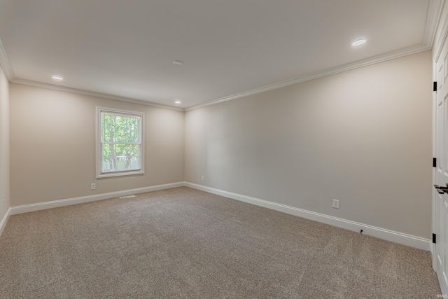 8422 Lancaster Drive, Newburgh, IN 47630