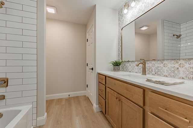 8422 Lancaster Drive, Newburgh, IN 47630