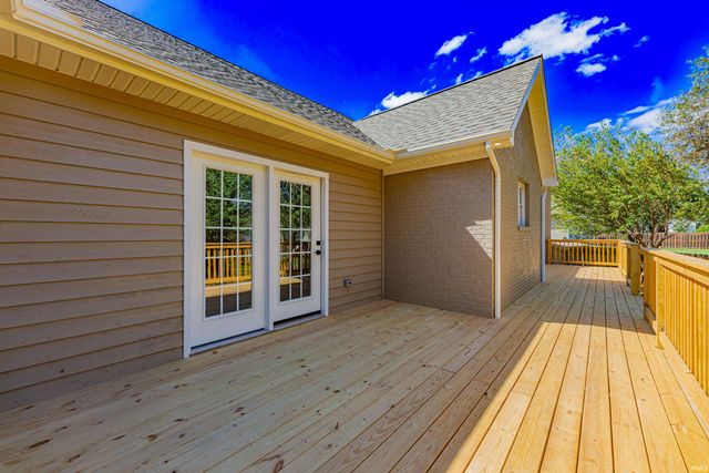 8422 Lancaster Drive, Newburgh, IN 47630