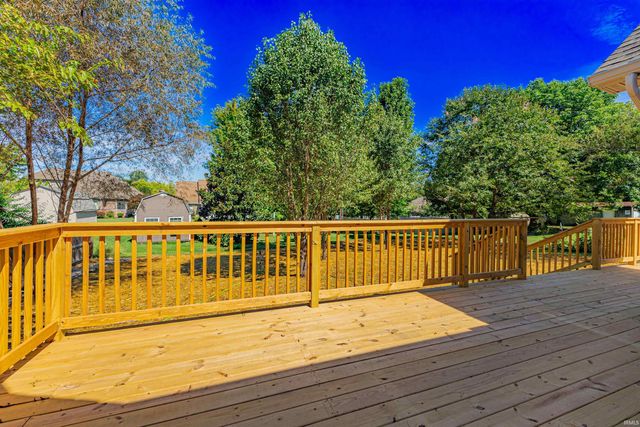 8422 Lancaster Drive, Newburgh, IN 47630