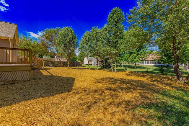 8422 Lancaster Drive, Newburgh, IN 47630