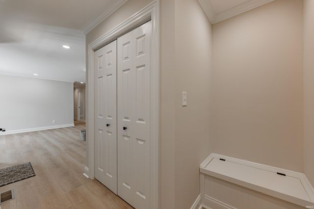 8422 Lancaster Drive, Newburgh, IN 47630