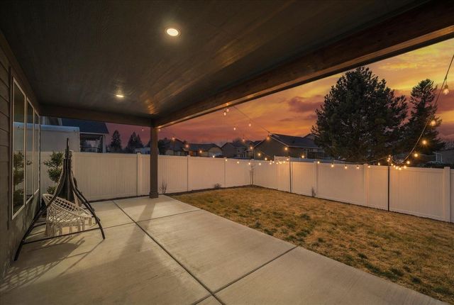 1210 S Torning Ln, Spokane Valley, WA 99037
