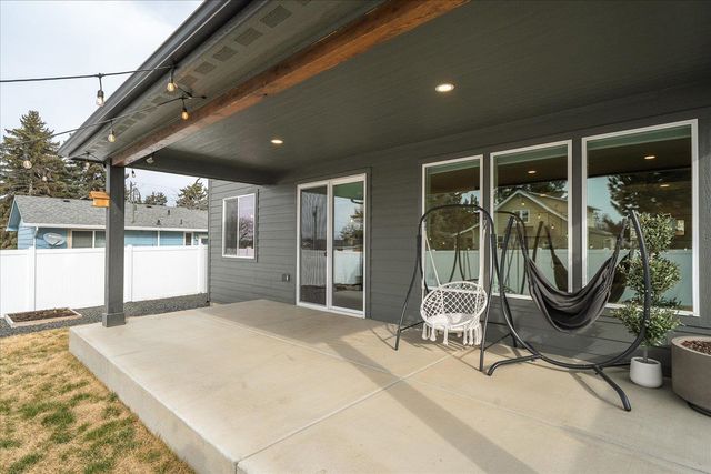 1210 S Torning Ln, Spokane Valley, WA 99037