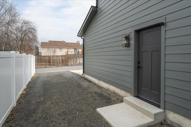 1210 S Torning Ln, Spokane Valley, WA 99037