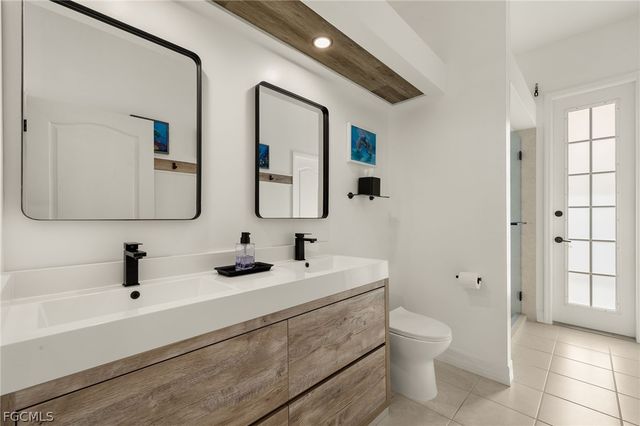 2004 SW 40th TER, Cape Coral, FL 33914