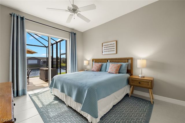 2004 SW 40th TER, Cape Coral, FL 33914