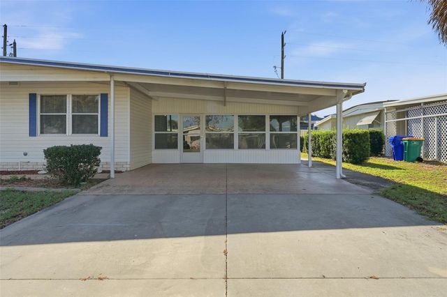 1001 BELMONT CIRCLE, Tavares, FL 32778