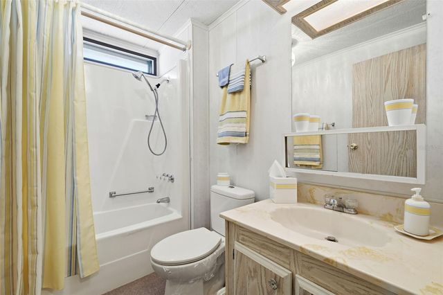 1001 BELMONT CIRCLE, Tavares, FL 32778