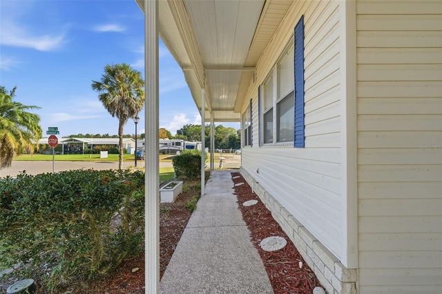 1001 BELMONT CIRCLE, Tavares, FL 32778