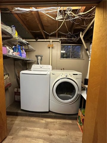 4 Emma Drive, Shaler, PA 15223