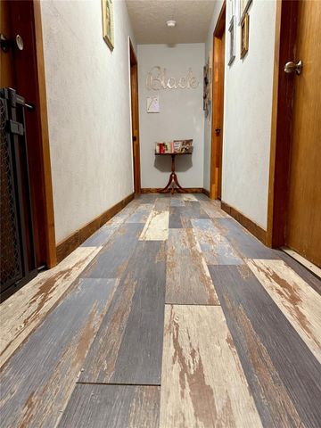 188 Oak Hollow Drive, Huntington, TX 75949