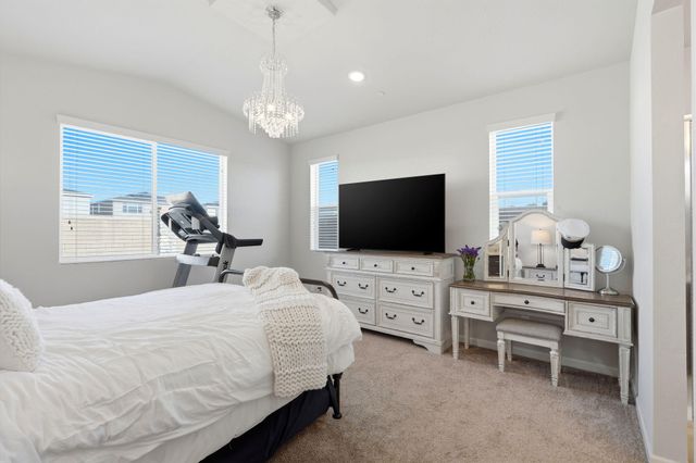 3245 Las Rosas Avenue, Clovis, CA 93619
