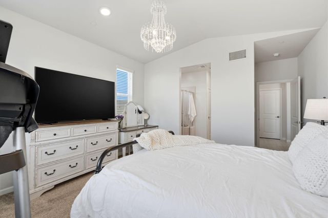 3245 Las Rosas Avenue, Clovis, CA 93619