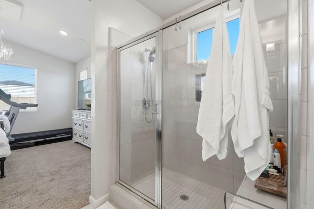 3245 Las Rosas Avenue, Clovis, CA 93619