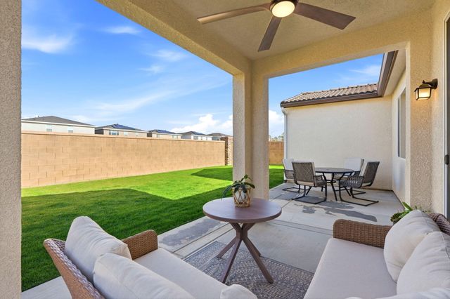 3245 Las Rosas Avenue, Clovis, CA 93619