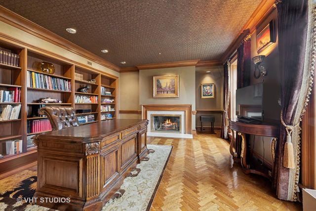 546 Oak Knoll Road, Barrington Hills, IL 60010