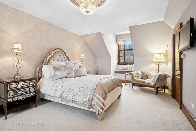 546 Oak Knoll Road, Barrington Hills, IL 60010