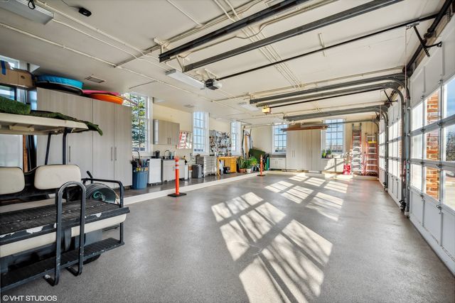 546 Oak Knoll Road, Barrington Hills, IL 60010