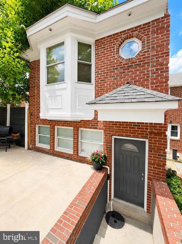 719 FARRAGUT PL NE, Washington, DC 20017