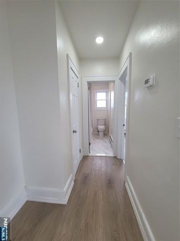 15 Van Courtland Place, Ridgefield, NJ 07657