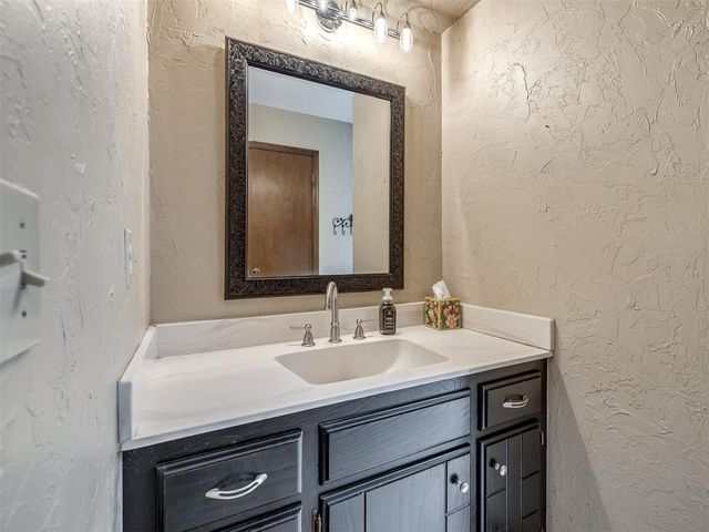 8208 NW 118th Street, Oklahoma City, OK 73162