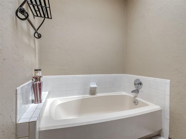 8208 NW 118th Street, Oklahoma City, OK 73162