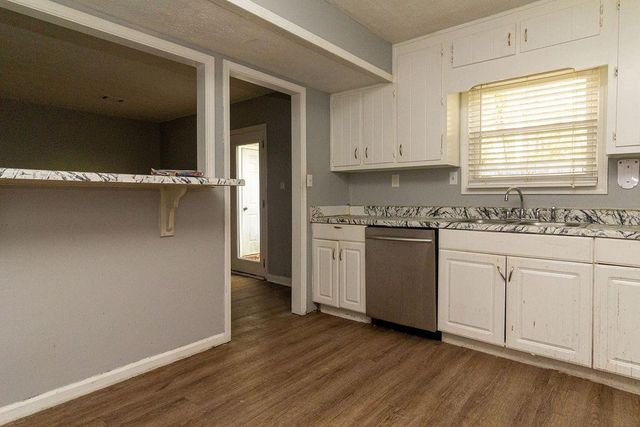 8691 Ashley Way, Douglasville, GA 30134